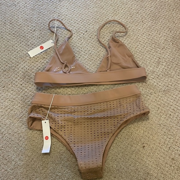 BNWT Kira Swimwear Perforated Bikini, size medium. - Picture 6 of 13